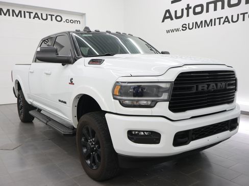 Used 2022 RAM 2500 Laramie w/ Night Edition AWD/4WD image 2