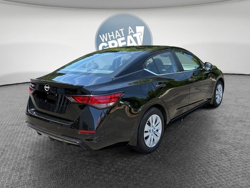 Used 2025 Nissan Sentra S w/ Trunk Package FWD image 3