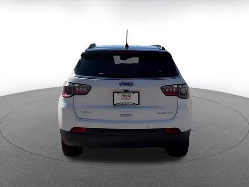 Used 2025 Jeep Compass Limited image 11