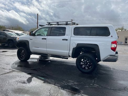 Used 2015 Toyota Tundra SR5 w/ SR5 Upgrade Package image 8