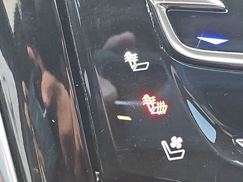 Used 2016 Cadillac Escalade Luxury image 51