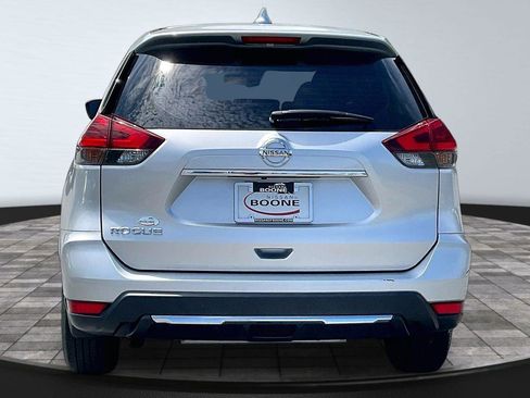 Used 2020 Nissan Rogue S FWD image 4