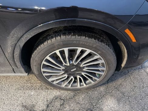 Used 2022 Lincoln Corsair Reserve w/ Equipment Group 201A image 6