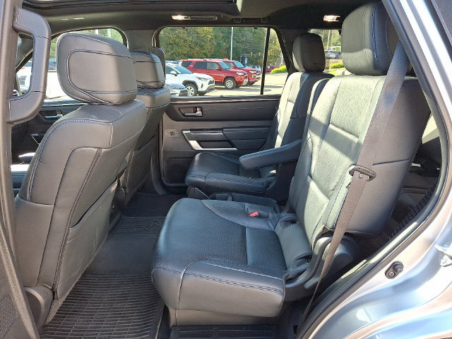 Used 2024 Toyota Sequoia Platinum AWD/4WD image 10