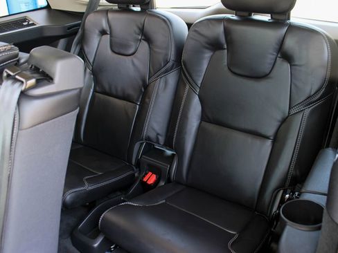Used 2023 Volvo XC90 T8 Ultimate w/ Protection Package Premier AWD/4WD image 19
