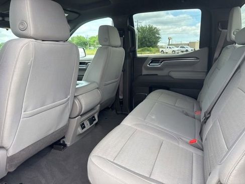 Used 2025 Chevrolet Silverado 1500 LT RWD image 24