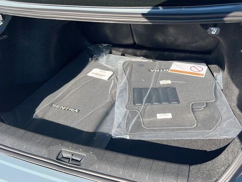 New 2026 Nissan Sentra SR w/ Floor Mat Package FWD image 30