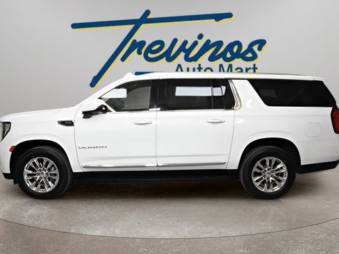Used 2021 GMC Yukon XL SLT w/ SLT Luxury Plus Package RWD image 11