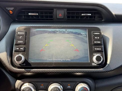 Used 2023 Nissan Kicks SV FWD image 9