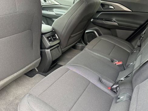 New 2026 Chevrolet Equinox EV LT image 11