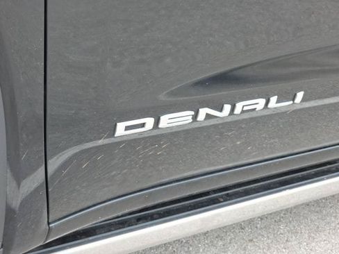 Used 2021 GMC Sierra 1500 Denali w/ Denali Ultimate Package AWD/4WD image 13