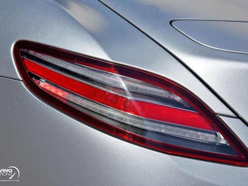 Used 2011 Mercedes-Benz SLS AMG Coupe image 31