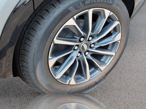 New 2026 Cadillac Lyriq Sport AWD/4WD image 9