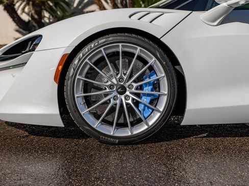 New 2026 McLaren Artura Spider image 7