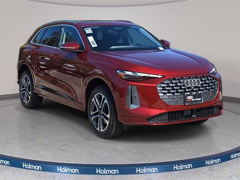 New 2025 Audi Q5 Premium image 1