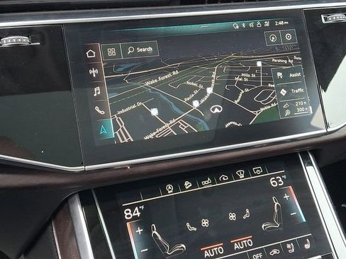 Used 2020 Audi Q8 Prestige w/ Prestige Package image 21