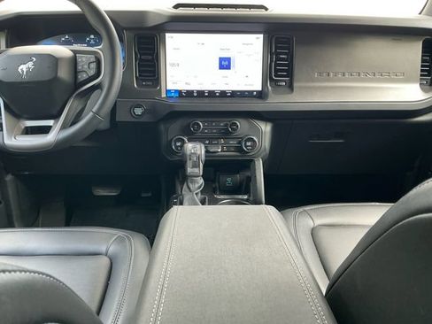 Used 2025 Ford Bronco Badlands AWD/4WD image 15