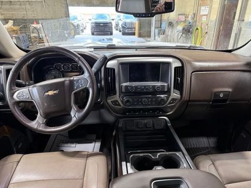 Used 2018 Chevrolet Silverado 1500 LTZ w/ Sport Package AWD/4WD image 4