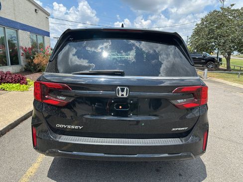 Used 2025 Honda Odyssey Sport-L image 5