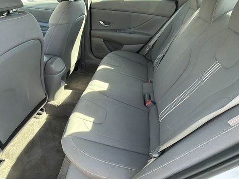 Used 2024 Hyundai Elantra SEL FWD image 24