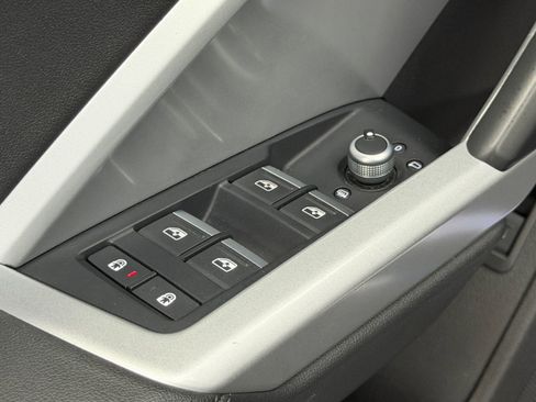 Used 2022 Audi Q3 2.0T Premium image 22