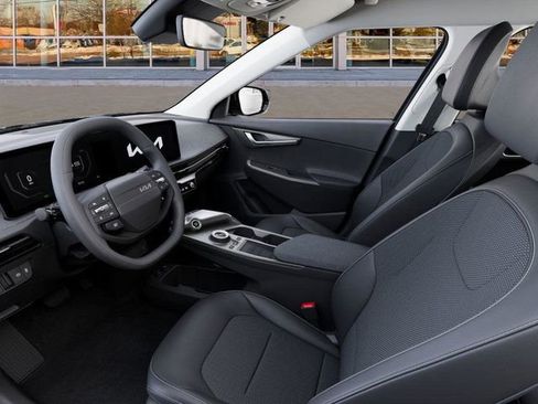 New 2025 Kia EV6 Light w/ Light LR Technology Package image 18