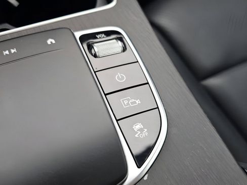 Used 2021 Mercedes-Benz GLC 300 image 16