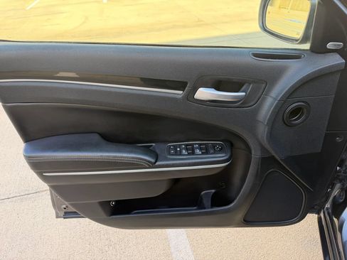 Used 2021 Chrysler 300 S RWD image 12