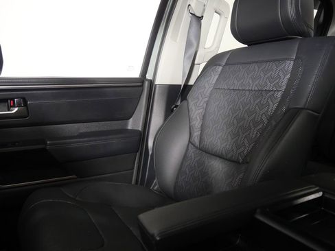 Used 2024 Toyota Tundra Limited image 29