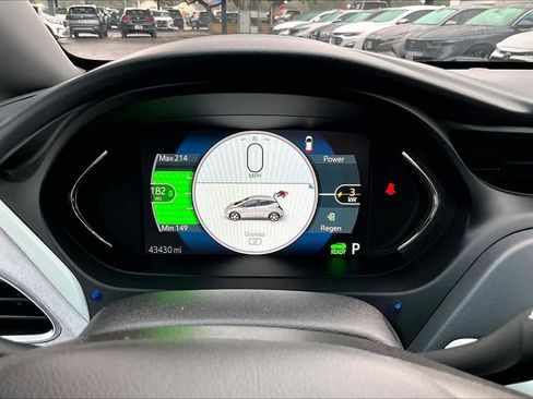 Used 2021 Chevrolet Bolt Premier w/ Infotainment Package image 26