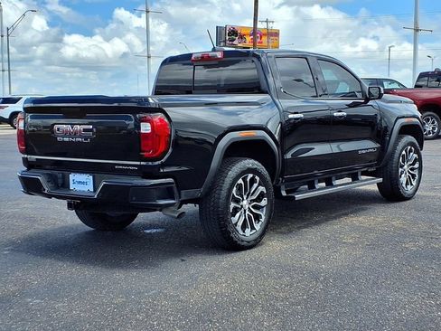 Used 2024 GMC Canyon Denali AWD/4WD image 7