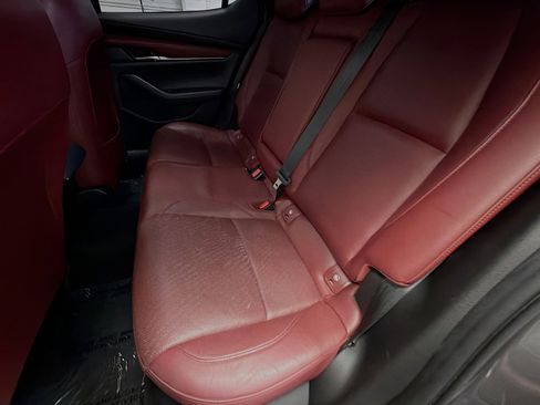 Used 2021 MAZDA MAZDA3 Hatchback w/Premium Plus Pkg image 12