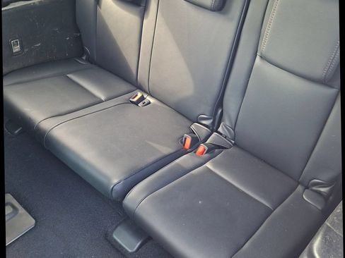Used 2015 Toyota Highlander Limited Platinum AWD/4WD image 9