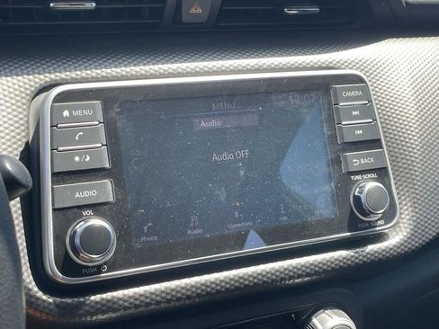 Used 2019 Nissan Kicks SV image 7