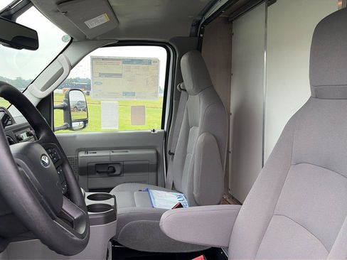 New 2027 Ford E-350 and Econoline 350 Super Duty w/ Power Equipment Group RWD image 9