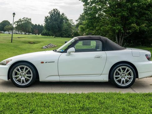 Used 2004 Honda S2000 image 15