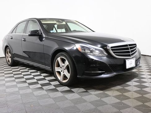 Used 2014 Mercedes-Benz E 350 4MATIC Sedan image 9