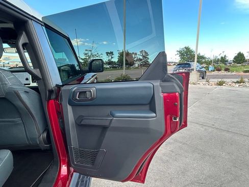 Used 2025 Ford Bronco Heritage Edition AWD/4WD image 30