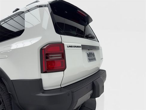 Used 2025 Toyota Land Cruiser w/ Premium Package image 9