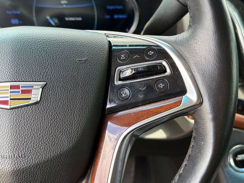 Used 2016 Cadillac Escalade Luxury RWD image 18