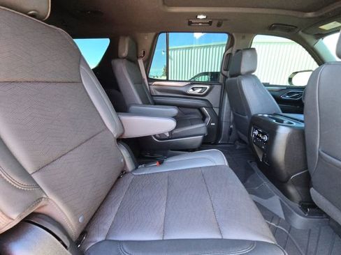 Used 2023 Chevrolet Tahoe High Country w/ Premium Package image 16