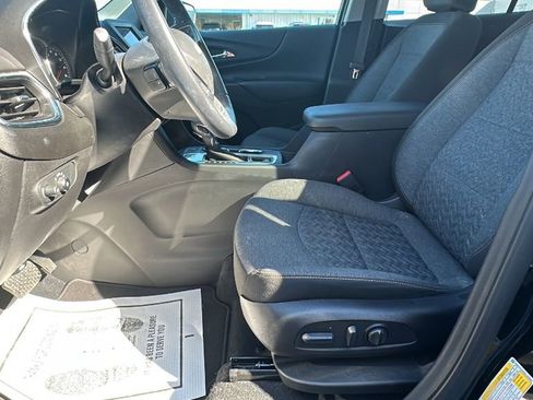 Used 2022 Chevrolet Equinox LT image 10