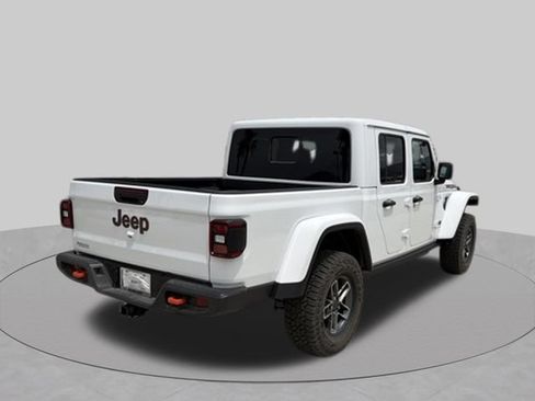 Used 2026 Jeep Gladiator Mojave AWD/4WD image 3