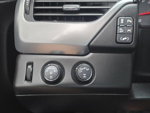 Used 2020 Chevrolet Tahoe LT AWD/4WD image 27