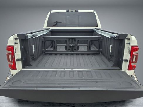 Used 2024 RAM 2500 Limited image 11