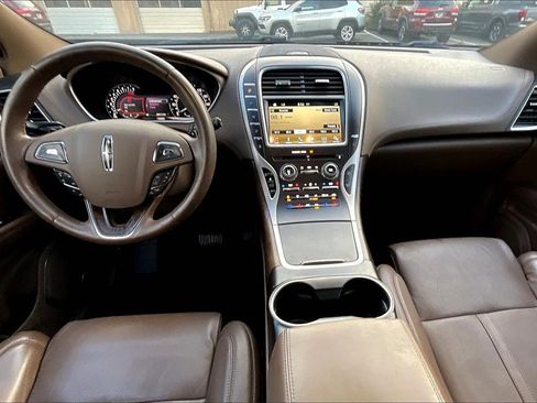 Used 2016 Lincoln MKX Reserve w/ Climate Package image 15