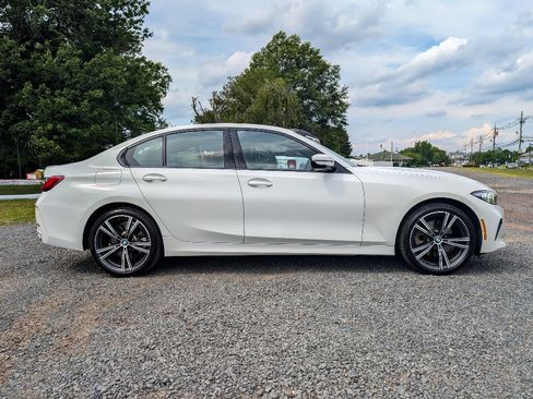 Used 2023 BMW 330i xDrive Sedan w/ Driving Assistance Package AWD/4WD image 4