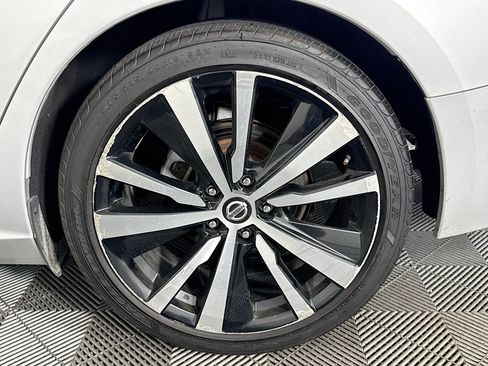 Used 2021 Nissan Altima 2.5 SR FWD image 36