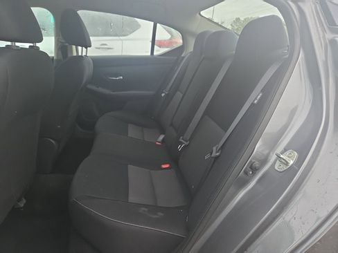 Used 2021 Nissan Sentra SV image 11