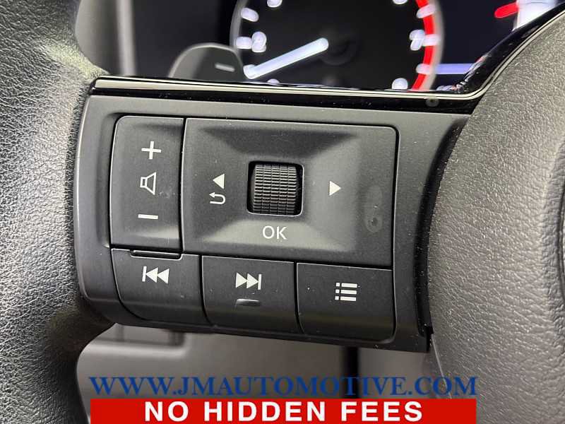 Used 2023 Nissan Rogue SV AWD/4WD image 36